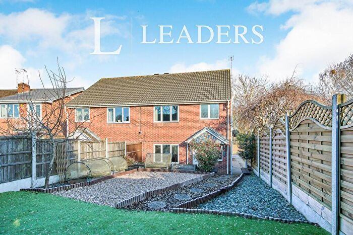 3 Bedroom Semi-Detached House To Rent In Armes Close, Ilkeston, DE7