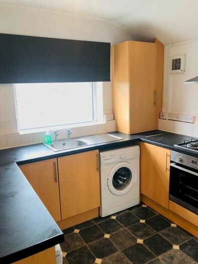 1 Bedroom Flat To Rent In Page Street, City Centre, Swansea, SA1