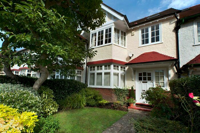 4 Bedroom Terraced House To Rent In Summerlee Avenue, East Finchley N2