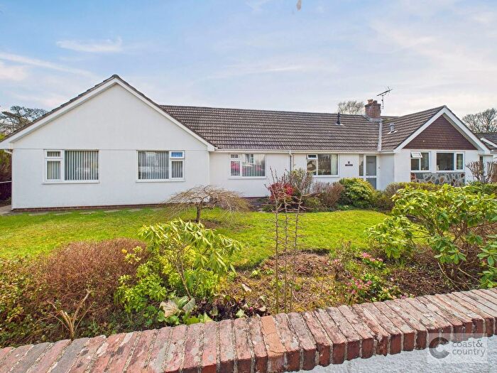 5 Bedroom Bungalow For Sale In Heathfield Close, Bovey Tracey, TQ13