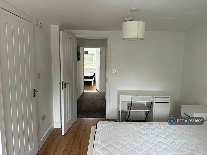 5 Bedroom Semi-Detached House To Rent In London Road, Oxford, OX3