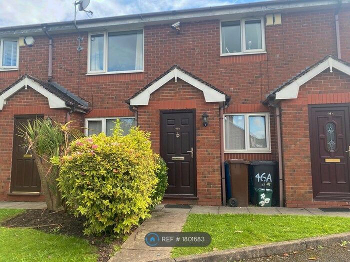 2 Bedroom Maisonette To Rent In St. Georges Crescent, Worsley, Manchester, M28