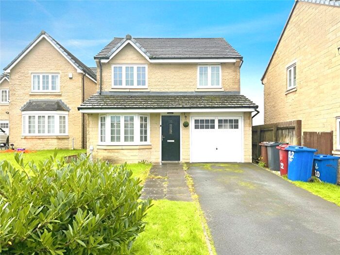 4 Bedroom Detached House For Sale In Coulthurst Gardens, Darwen, Lancashire, BB3