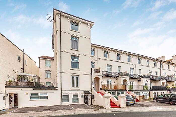 1 Bedroom Apartment For Sale In Sheraton Gate, Clarendon Road, Southsea, PO4
