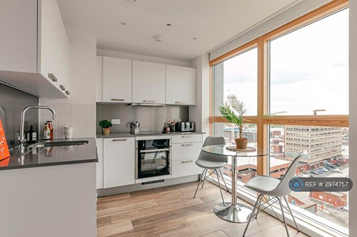 Studio To Rent In Berkshire House, Maidenhead, SL6