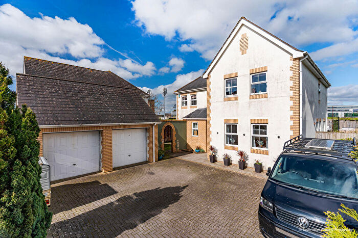 4 Bedroom Detached House For Sale In Cwrt St Cyres, Penarth, CF64