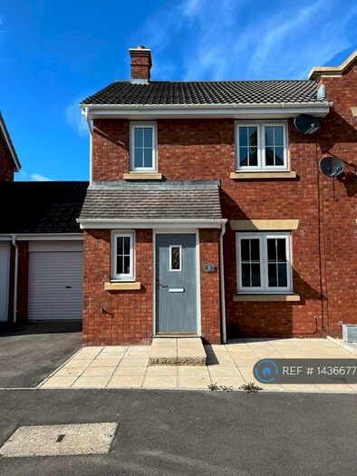 3 Bedroom Semi-Detached House To Rent In Careys Way, Weston-Super-Mare, BS24