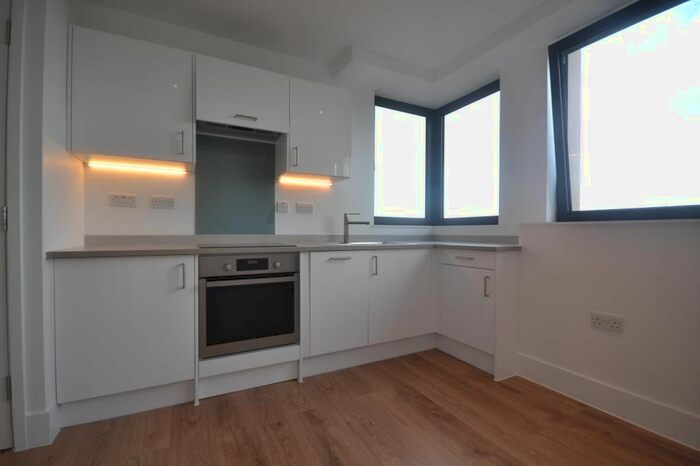 1 Bedroom Flat To Rent In Hanover House, Reading, RG1