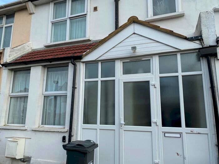 3 Bedroom Terraced House To Rent In Heston Road, Heston, Hounslow TW5