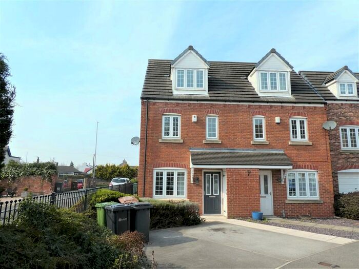 3 Bedroom Semi-Detached House To Rent In Scholars Gate, Garforth, LS25
