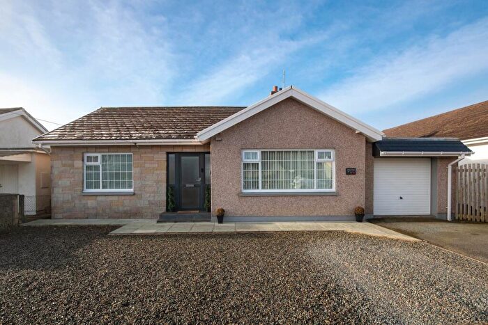 2 Bedroom Detached Bungalow For Sale In New Road, Hook, Haverfordwest, SA62