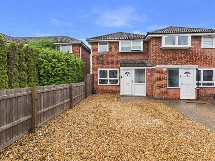 3 Bedroom End Of Terrace House For Sale In Cottingham Drive, Moulton, NN3