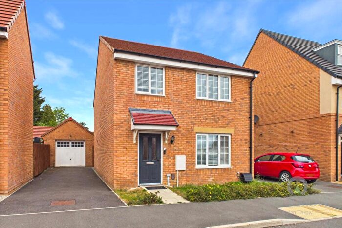 4 Bedroom Detached House For Sale In Foundry Avenue, Kettering, Northamptonshire, NN15