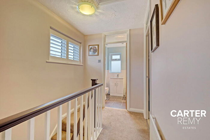 3 Bedroom Semi-Detached House For Sale In Wood Green, Basildon, SS13