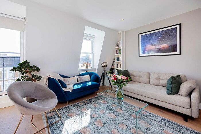 2 Bedroom Flat To Rent In Sinclair Road, W14