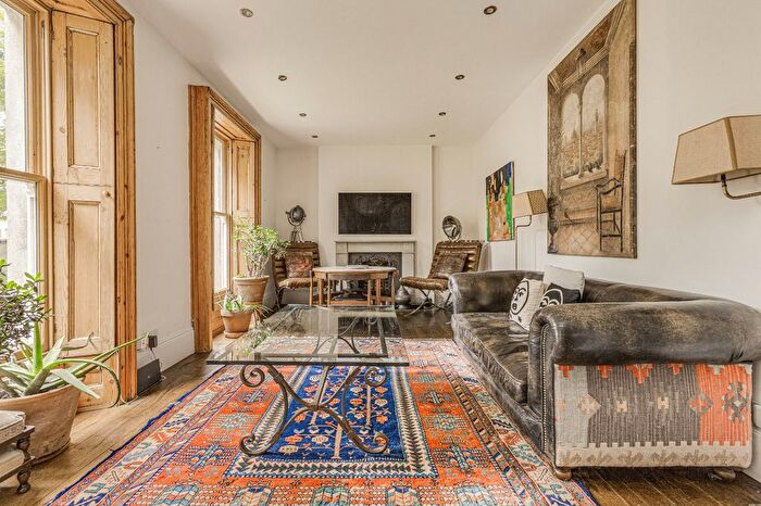 4 Bedroom Mews To Rent In Fulham Road, Fulham Broadway, SW6