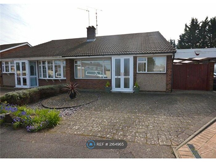 3 Bedroom Bungalow To Rent In Nappsbury Road, Luton, LU4