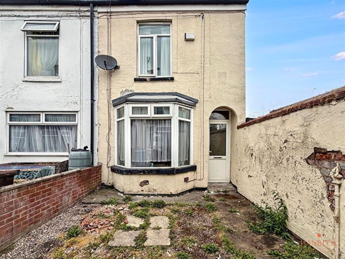3 Bedroom End Of Terrace House For Sale In Aigburth Avenue, St Georges Road, Hull, HU3