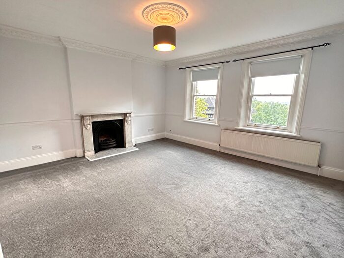 3 Bedroom Flat To Rent In London Road, Harrow, HA1