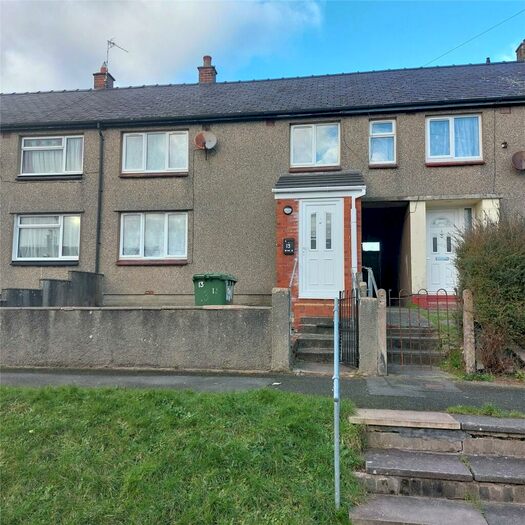 4 Bedroom Terraced House For Sale In Queens Avenue, Bangor, Gwynedd, LL57