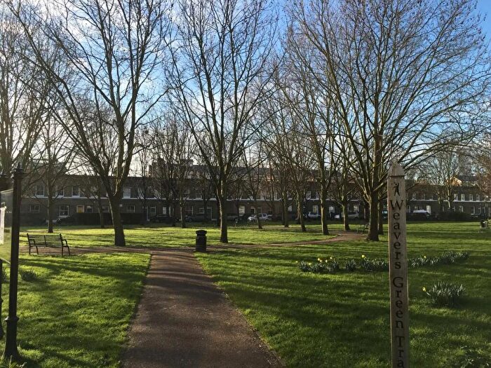 3 Bedroom Terraced House For Sale In Quilter Street, London, E2