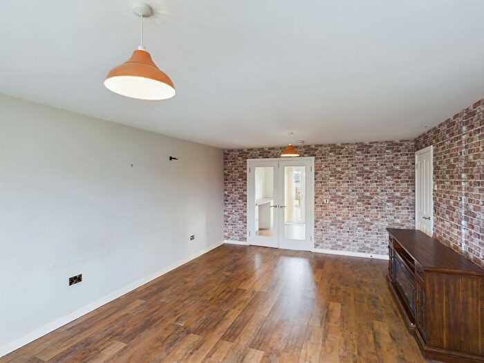 3 Bedroom Bungalow For Sale In Howford, Mauchline, KA5