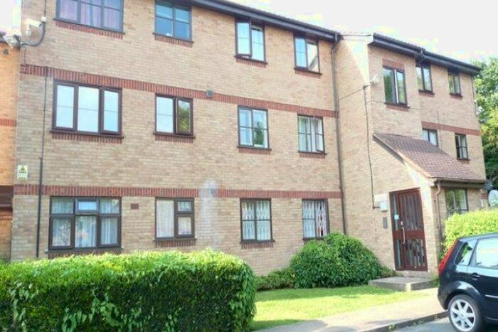 Studio To Rent In ., London, E17