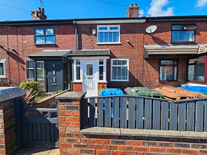 2 Bedroom Terraced House For Sale In Norfolk Avenue, Heywood, OL10