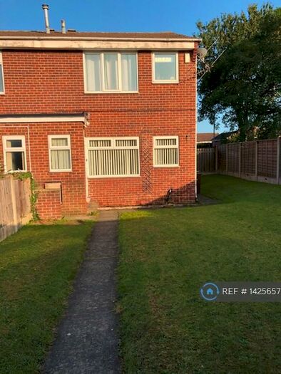 1 Bedroom Flat To Rent In Flanderwell, Rotherham, S66