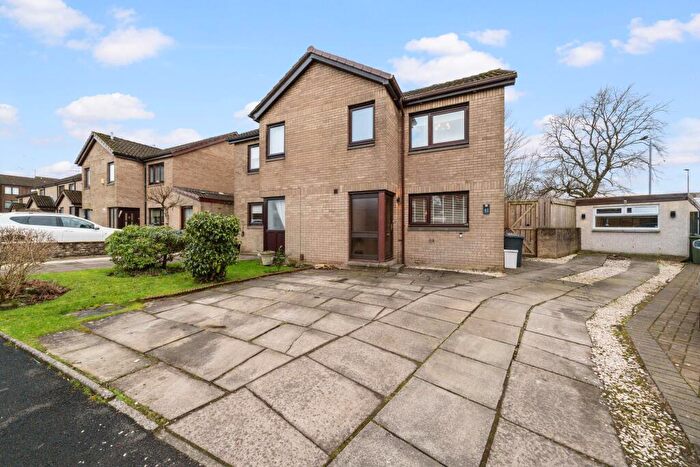 3 Bedroom Semi Detached House For Sale In Lansbury Gardens, Paisley, Renfrewshire, PA3