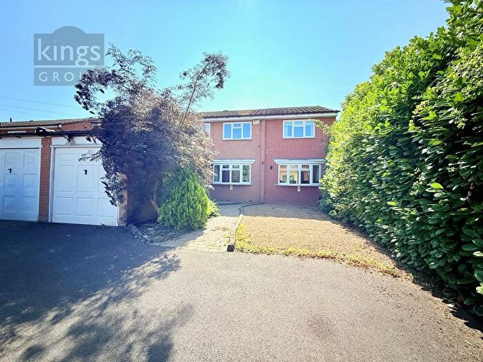 4 Bedroom End Of Terrace House For Sale In Marle Gardens, Waltham Abbey, EN9