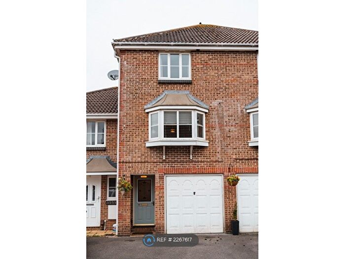 3 Bedroom Terraced House To Rent In Saffron Way, Bournemouth, BH11