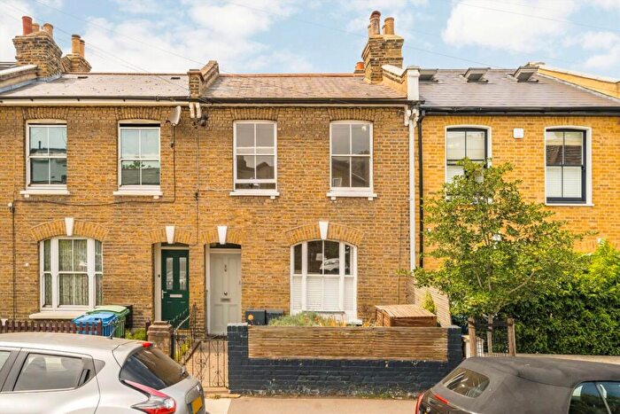 1 Bedroom Flat For Sale In Archdale Road, East Dulwich, SE22