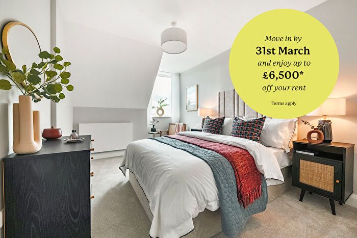 2 Bedroom Apartment To Rent In Wycombe Lane, HP10