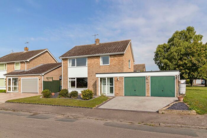 4 Bedroom Detached House For Sale In Wheatfields, Whatfield, IP7