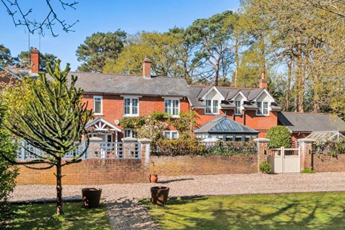5 Bedroom House For Sale In Old Wokingham Road, Wokingham, RG40