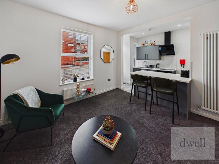 2 Bedroom Terraced House To Rent In Quarry Mount Place, Woodhouse, Leeds, LS6