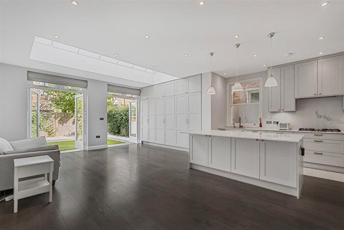 6 Bedroom Semi-detached House To Rent In St. Albans Avenue, London, W4