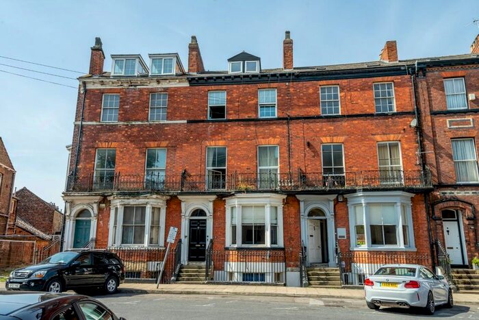 1 Bedroom Flat To Rent In The Crescent, York, YO24