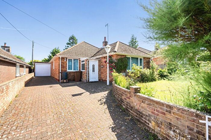 3 Bedroom Detached Bungalow For Sale In Elm Bank Road, Andover, SP10