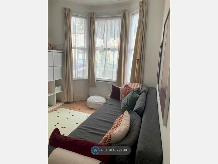 1 Bedroom Flat To Rent In Halley Road, London, E12