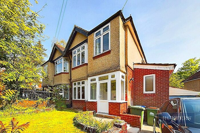 4 Bedroom Property To Rent In Hilldown Road, Southampton, SO17
