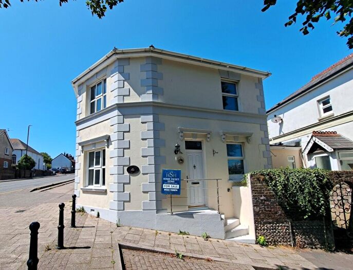 2 Bedroom Link Detached House For Sale In Church Street, Old Town, Eastbourne, East Sussex, BN21