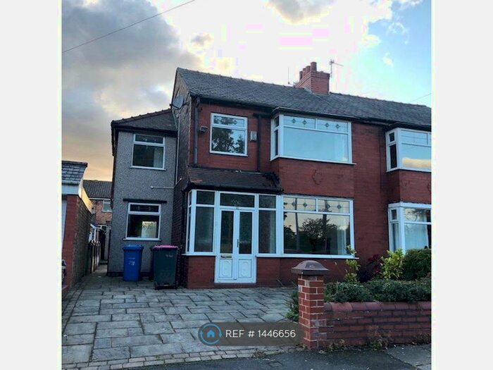 4 Bedroom Semi-Detached House To Rent In Portland Road, Worsley, Manchester, M28