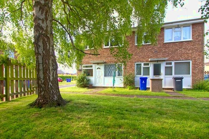 1 Bedroom Maisonette To Rent In Brookside Close, Old Stratford, Milton Keynes, MK19