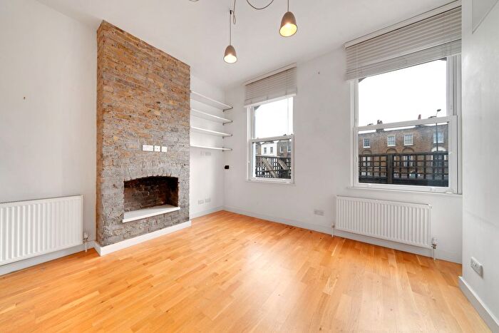 2 Bedroom Flat To Rent In Commercial Road, London, E1