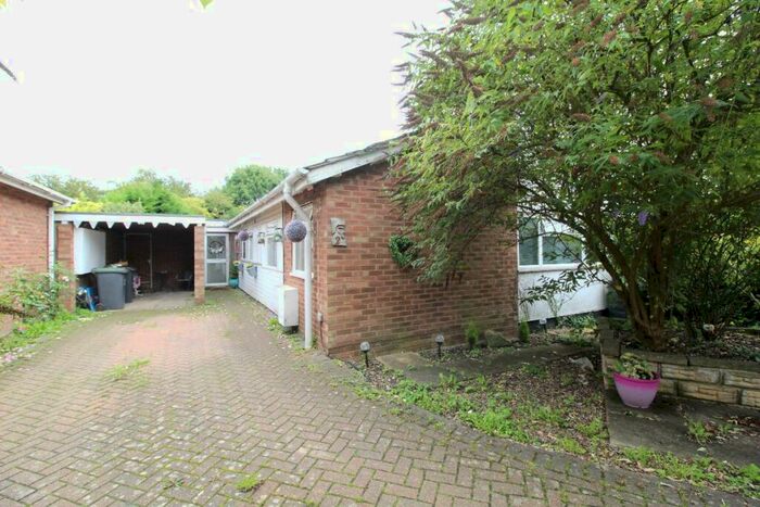3 Bedroom Bungalow To Rent In Brickfield Road, Renhold, Bedford, MK41