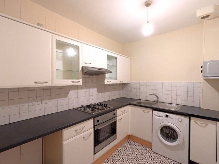 1 Bedroom Flat To Rent In Howden Street, Edinburgh, EH8