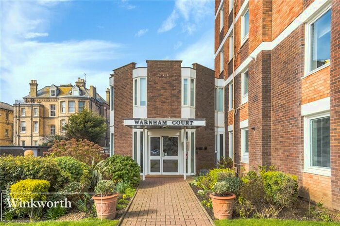 2 Bedroom Apartment To Rent In Grand Avenue, Hove, East Sussex, BN3