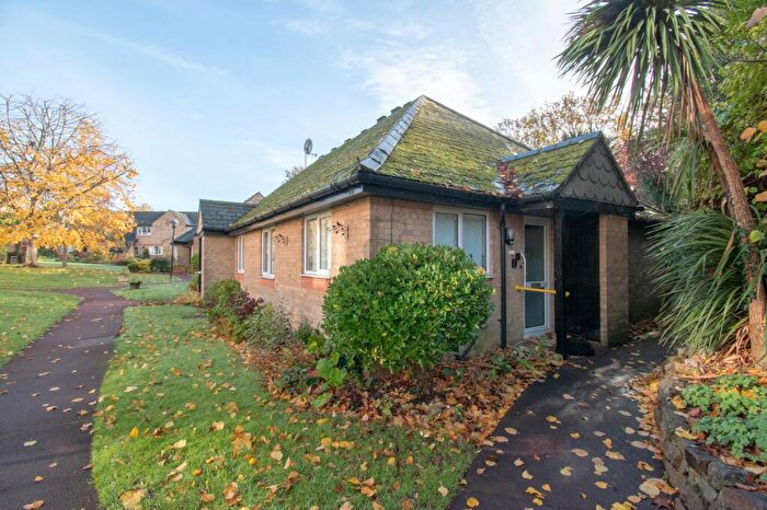 2 Bedroom Bungalow For Sale In Hendon Grange, Stoneygate, LE2